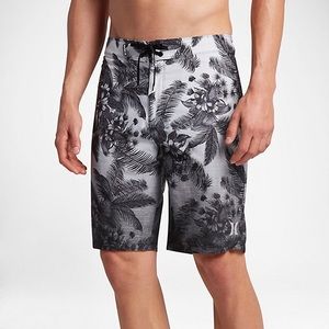 BNWT HURLEY BOARD SHORTS😎